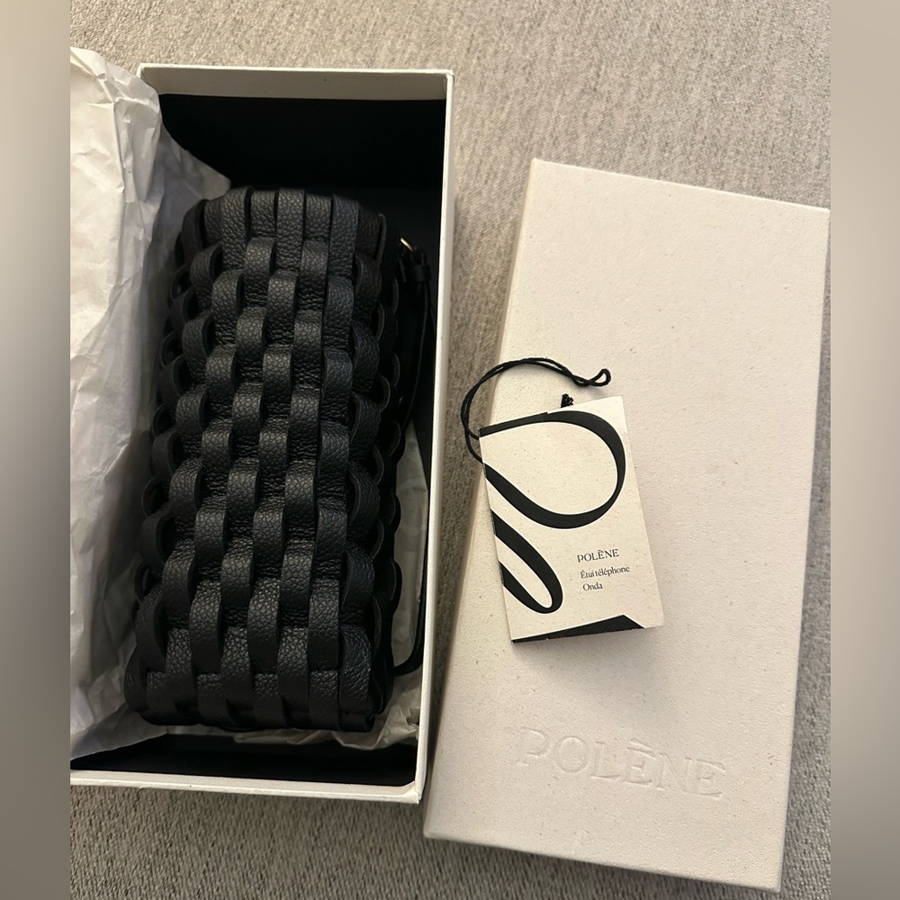 Polene Onda Phone Case
EDITION BLACK